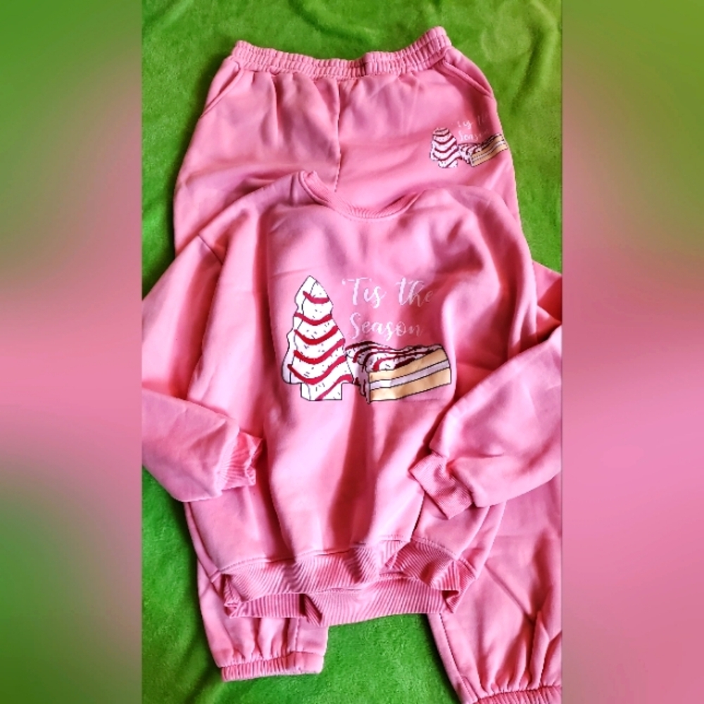 2 pices woman sweater and pants Sz L